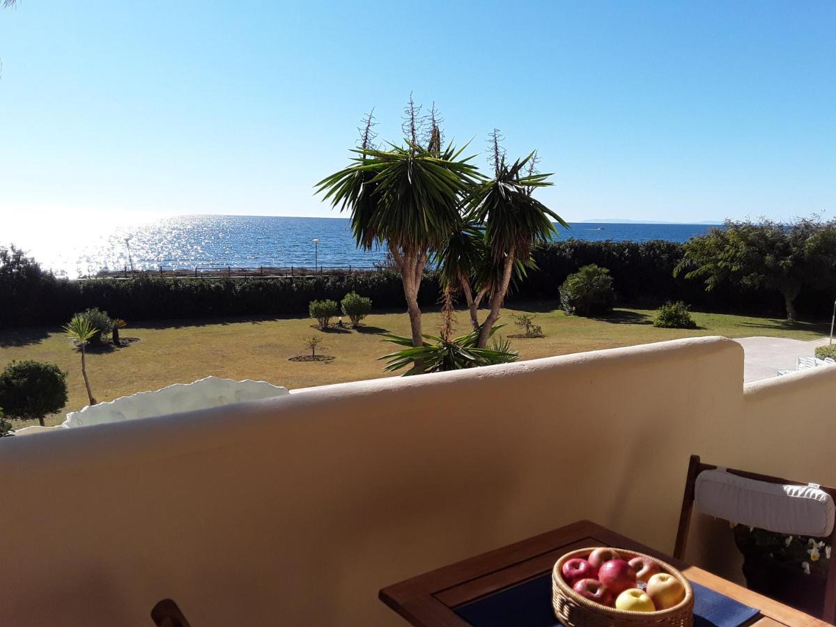 Beachfront Neptuno I, Complex,Views,Pool,Garden, Elviria Marbella Esterno foto
