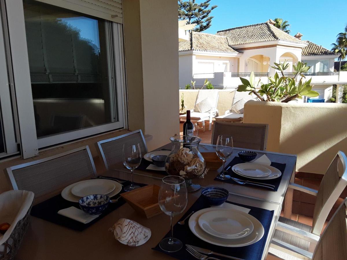 Beachfront Neptuno I, Complex,Views,Pool,Garden, Elviria Marbella Esterno foto