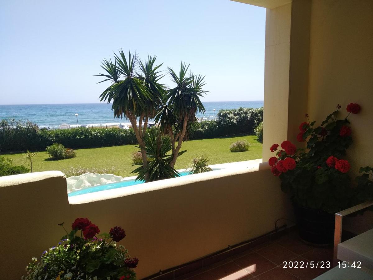 Beachfront Neptuno I, Complex,Views,Pool,Garden, Elviria Marbella Esterno foto