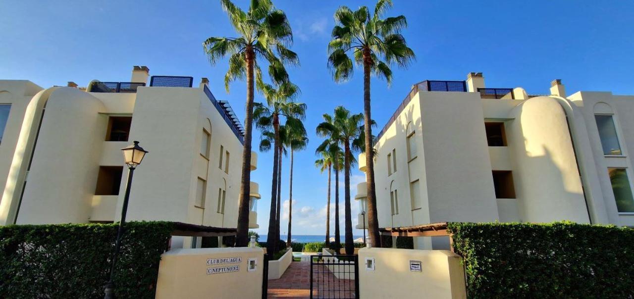 Beachfront Neptuno I, Complex,Views,Pool,Garden, Elviria Marbella Esterno foto