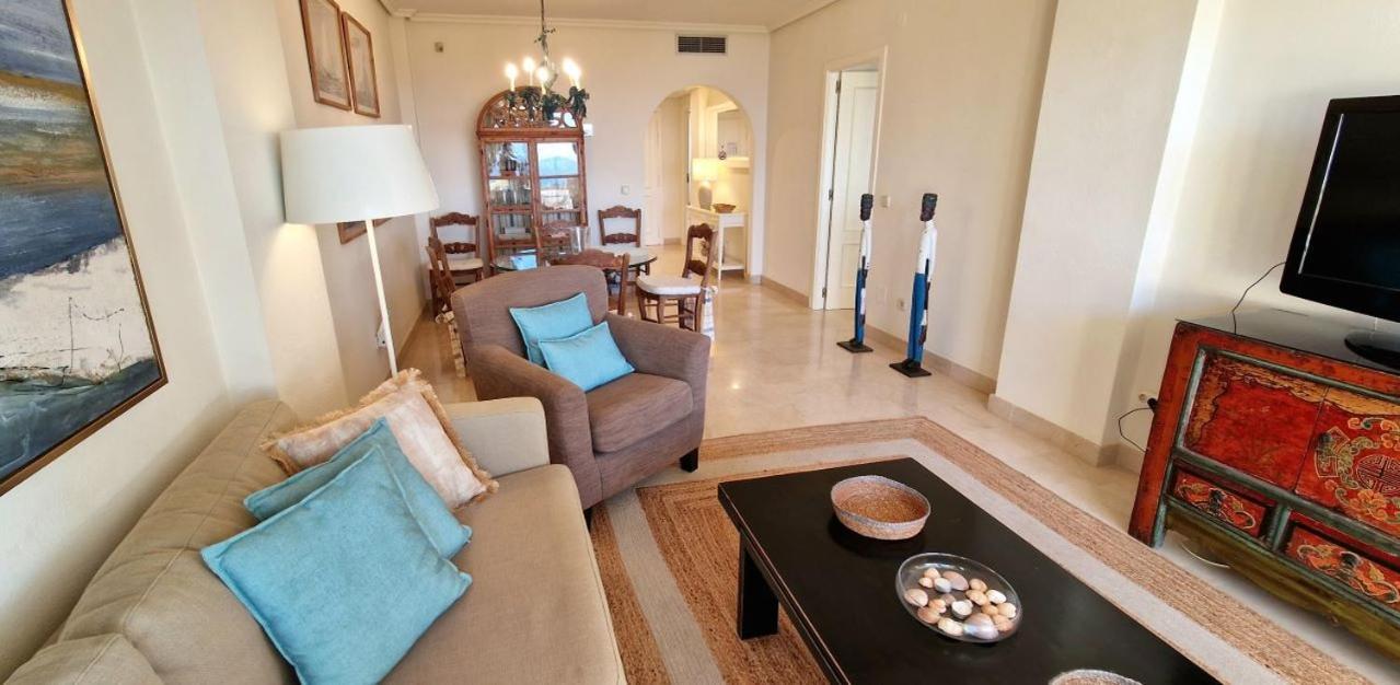 Beachfront Neptuno I, Complex,Views,Pool,Garden, Elviria Marbella Esterno foto