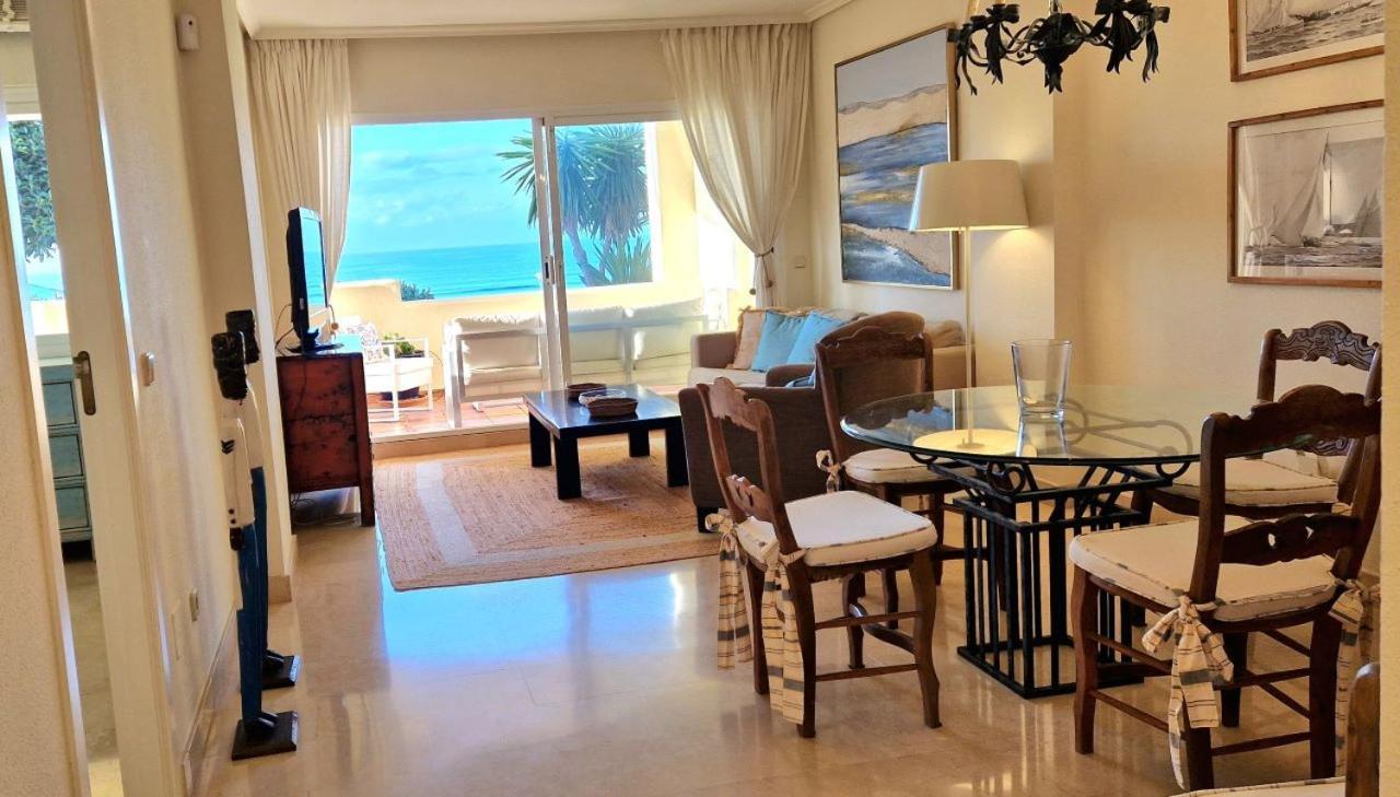 Beachfront Neptuno I, Complex,Views,Pool,Garden, Elviria Marbella Esterno foto