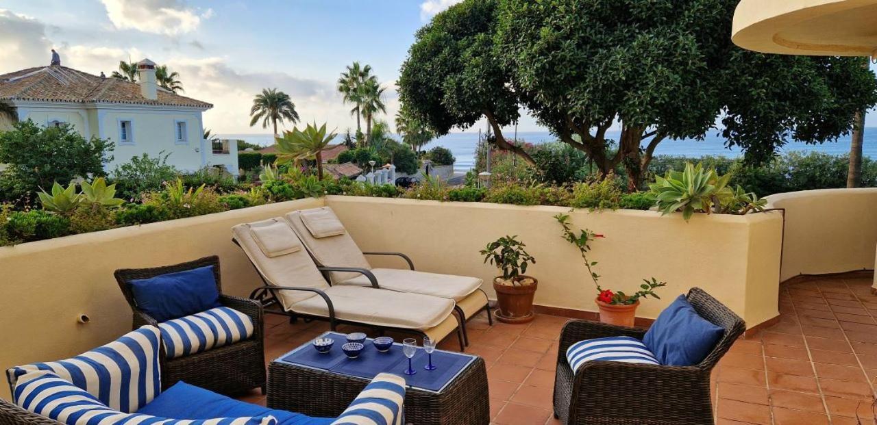 Beachfront Neptuno I, Complex,Views,Pool,Garden, Elviria Marbella Esterno foto