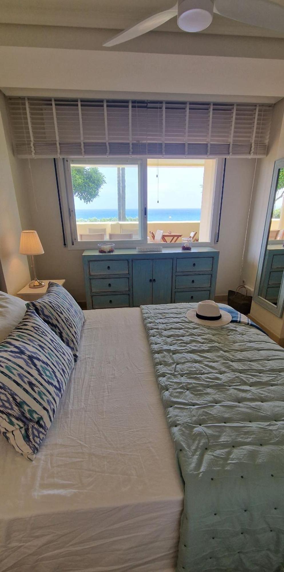 Beachfront Neptuno I, Complex,Views,Pool,Garden, Elviria Marbella Esterno foto